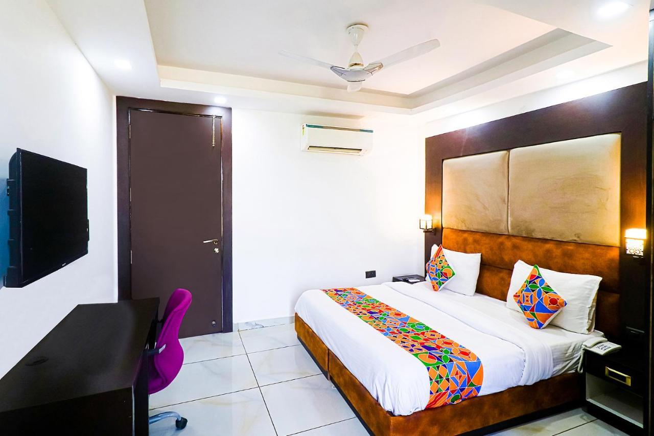 Fabhotel Kiara The Private Suites Gurgaon Dış mekan fotoğraf