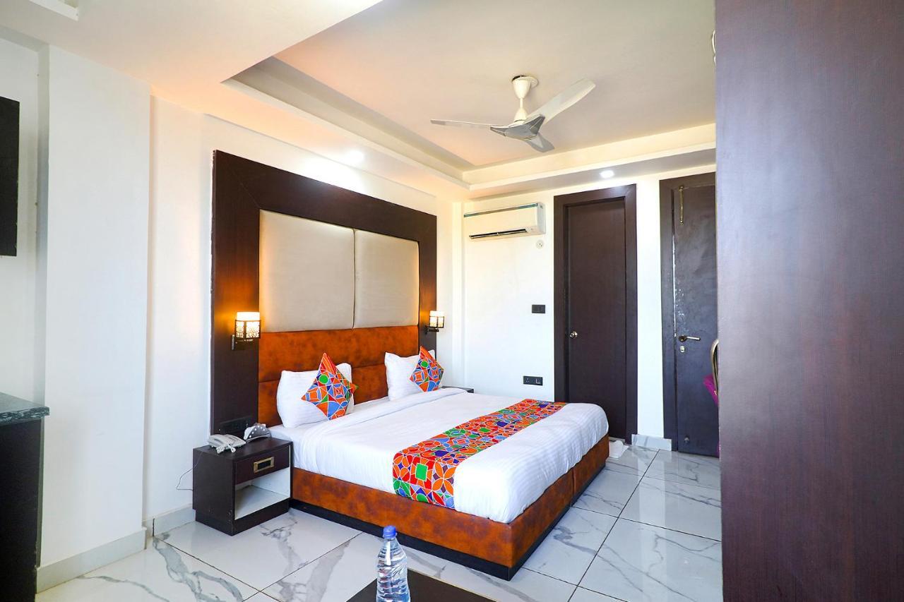 Fabhotel Kiara The Private Suites Gurgaon Dış mekan fotoğraf